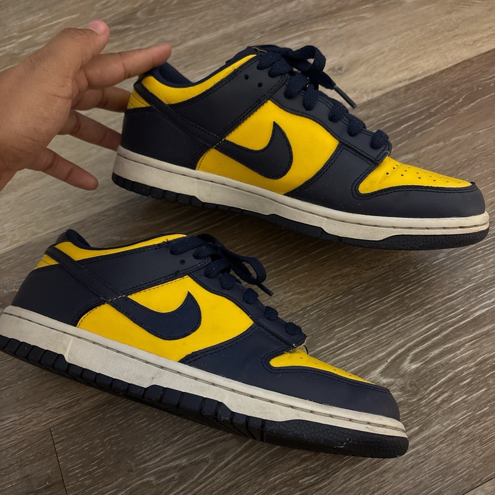 Nike Dunk Low Michigan Size 7Y GS